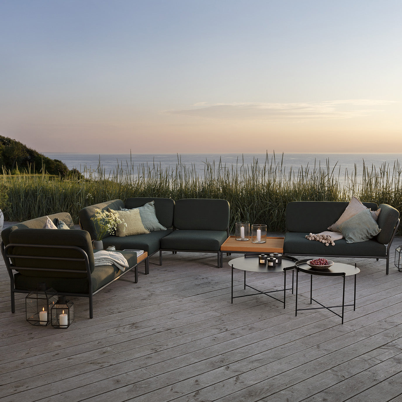 Level Outdoor Coffee Table