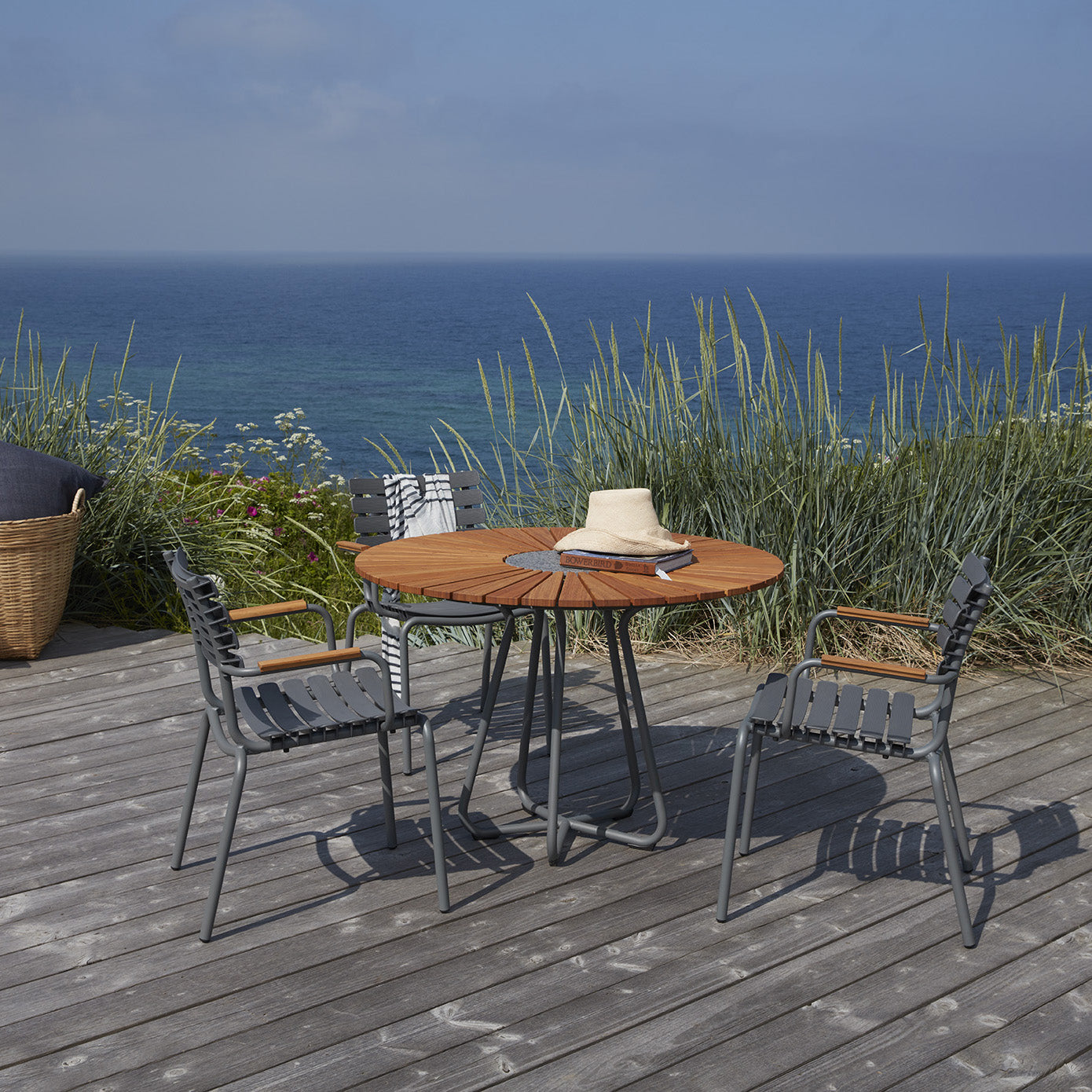 ReCLIPS Outdoor Dining Chair