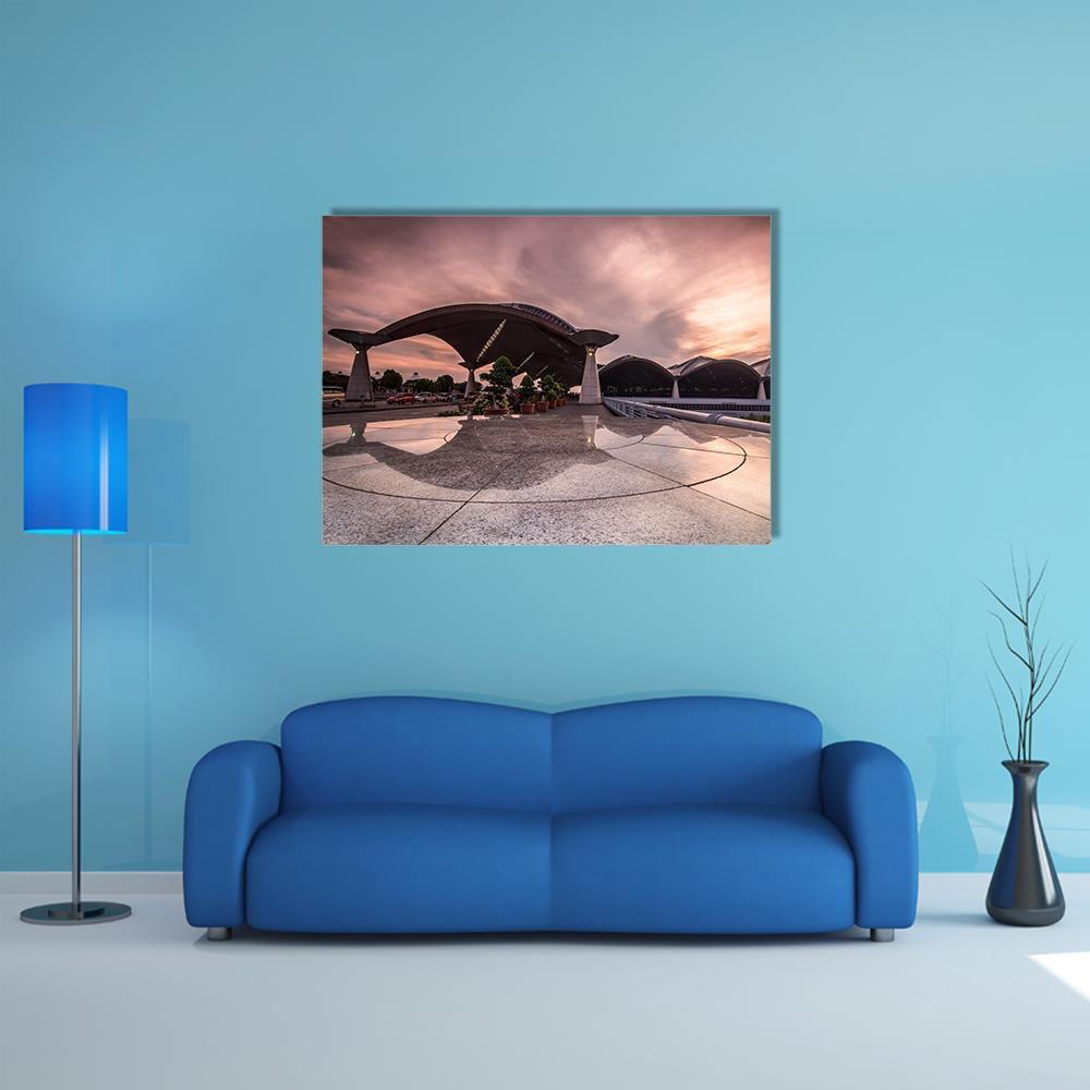Kuala Lumpur International Airport Canvas Wall Art-1 Piece-Gallery Wrap-48" x 32"-Tiaracle
