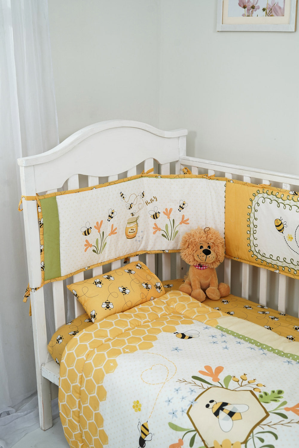 Little Bee - Baby Cot Set