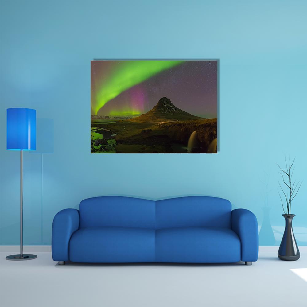 Northern Light Over Kirkjufell Volcano Canvas Wall Art-1 Piece-Gallery Wrap-48" x 32"-Tiaracle