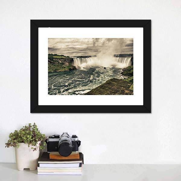 Power Of Niagara Waterfalls Canvas Wall Art-1 Piece-Framed Print-20" x 16"-Tiaracle