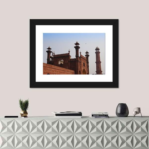 Red Mosque in Lahore Pakistan Canvas Wall Art-1 Piece-Framed Print-20" x 16"-Tiaracle