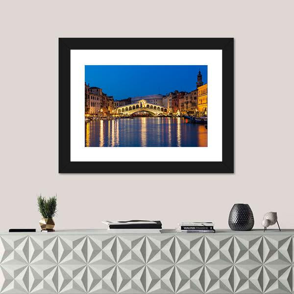 Rialto Bridge Italy Canvas Wall Art-1 Piece-Framed Print-20" x 16"-Tiaracle