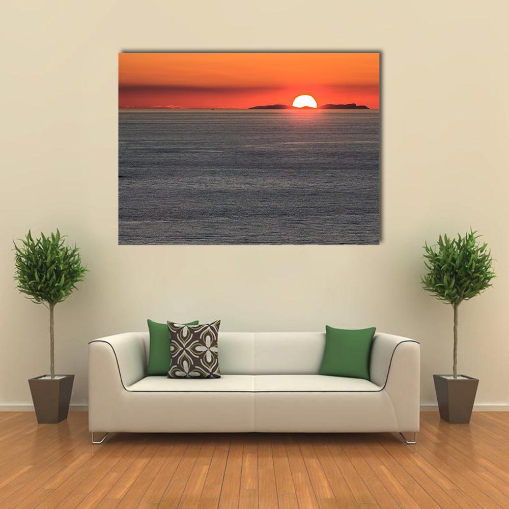 Setting Sun Over Summer Isles Canvas Wall Art-1 Piece-Gallery Wrap-48" x 32"-Tiaracle