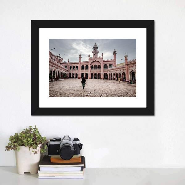 Sunehri Mosque In Peshawar Canvas Wall Art-1 Piece-Framed Print-20" x 16"-Tiaracle