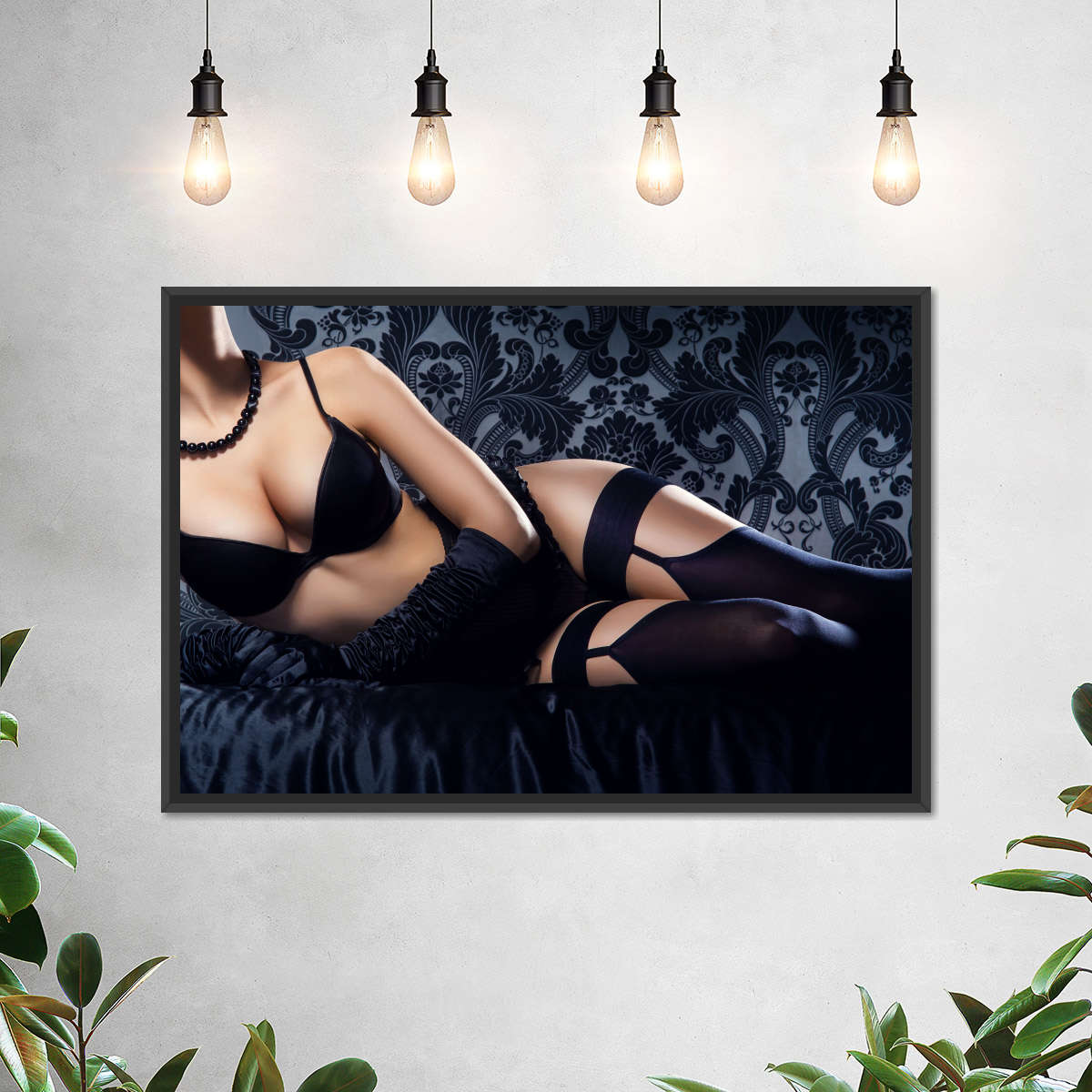 سیاہ دیوار آرٹ میں سیکسی عورت