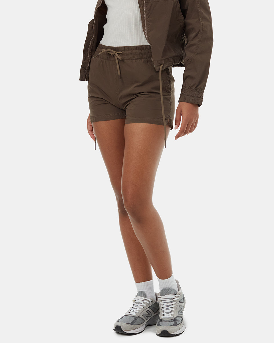 पुनर्नवीनीकृत नायलॉन शॉर्ट्स