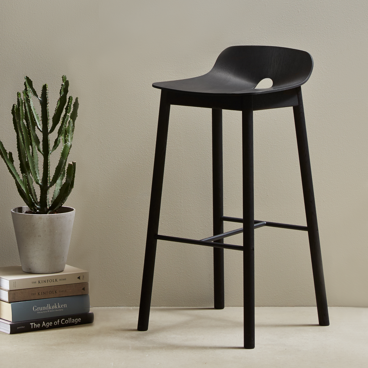 Mono Stool